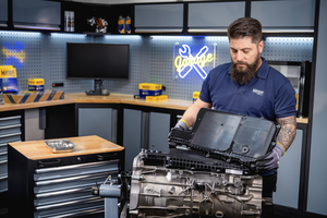 Transmission oil pan.jpg Transmission oil pan.jpg